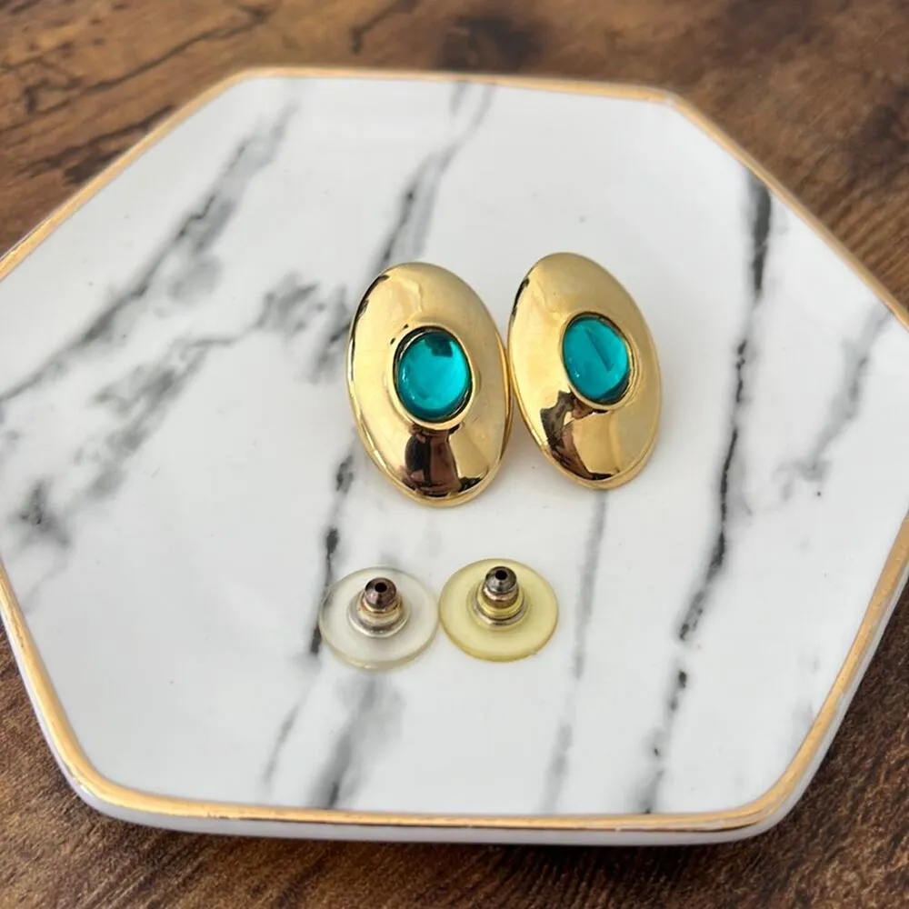 Vtg Gold Tone Stud Earrings Jewel Tones Emerald Green Jewelry Elegant Classic - Image 3