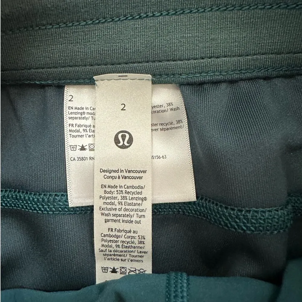 Lululemon Softstreme High-Rise Straight-Leg Cropped Pant Size 2 - Image 3