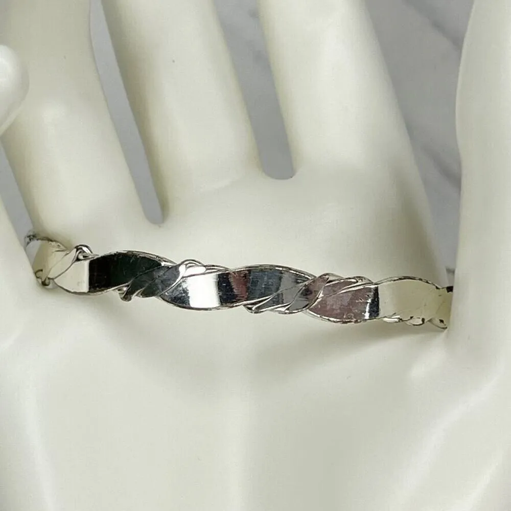 Vintage Mexico Silver Tone Flat Braided Bangle Bracelet ✨ - Image 6