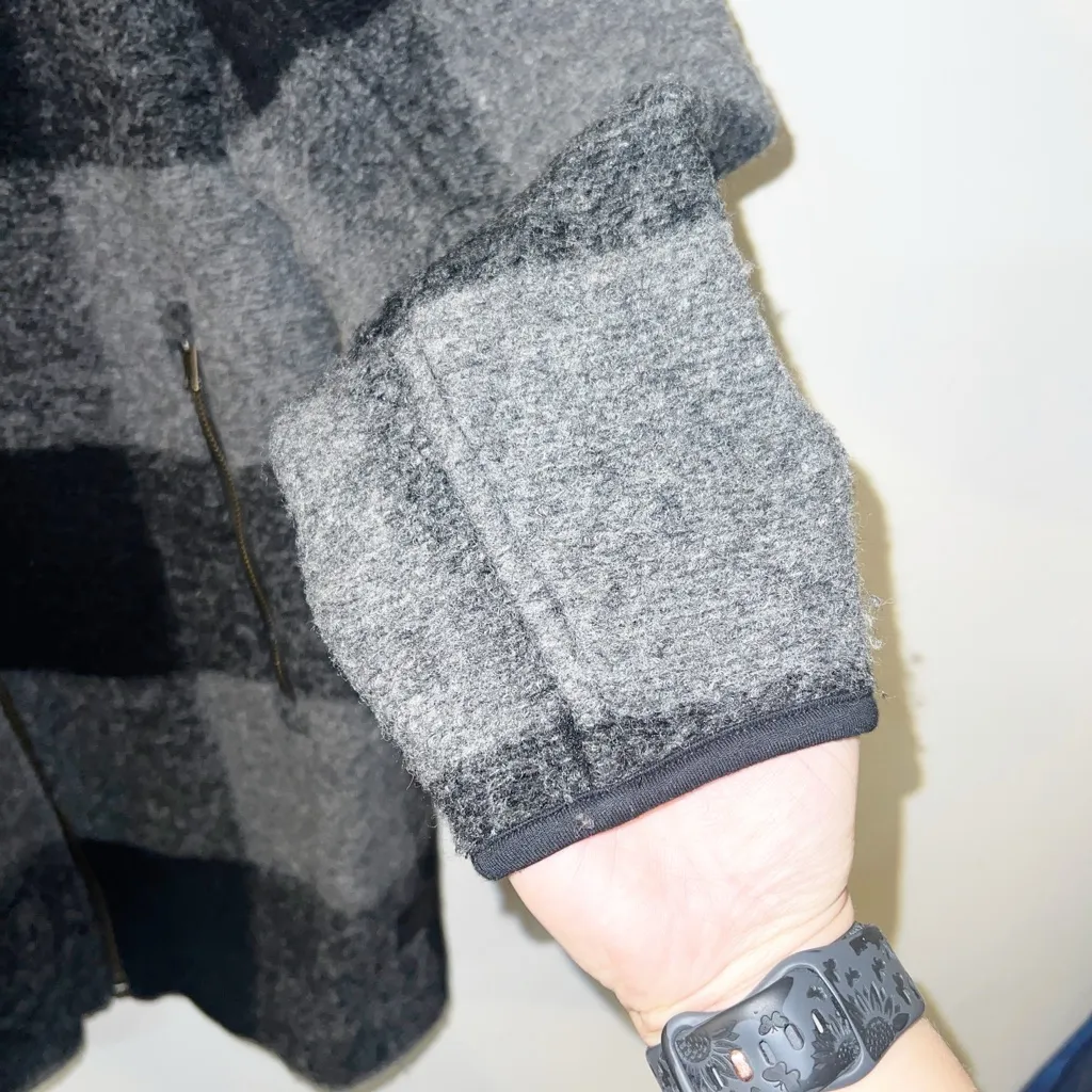 Roots wool blend black gray Seymour full zip women’s Shacket - Image 3