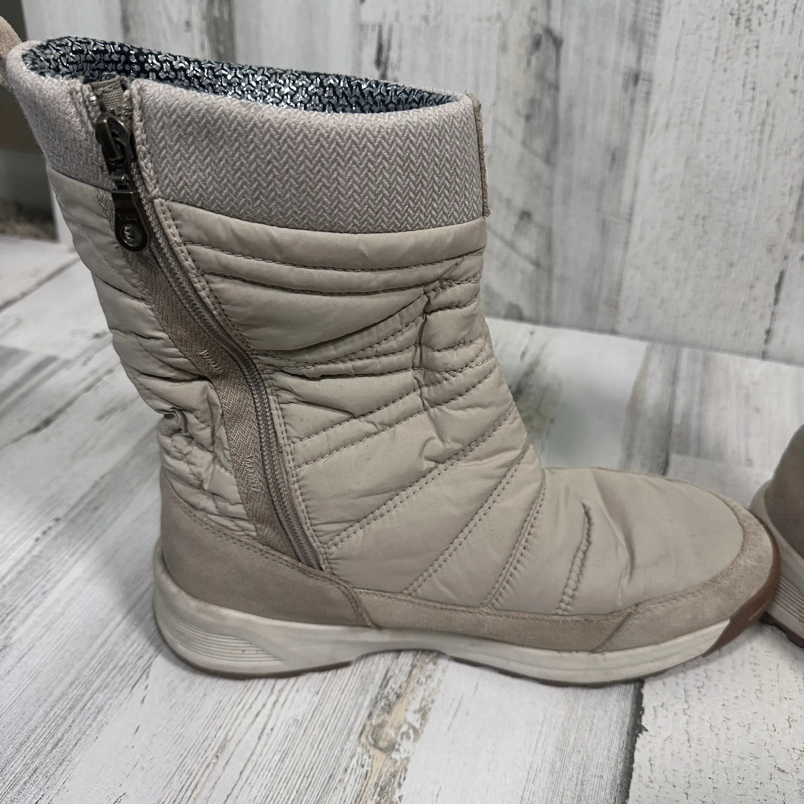 Columbia Women Beige Quilted Snow Boot – Waterproof Insulated – Sz 9 - MSRP $110 - Image 5