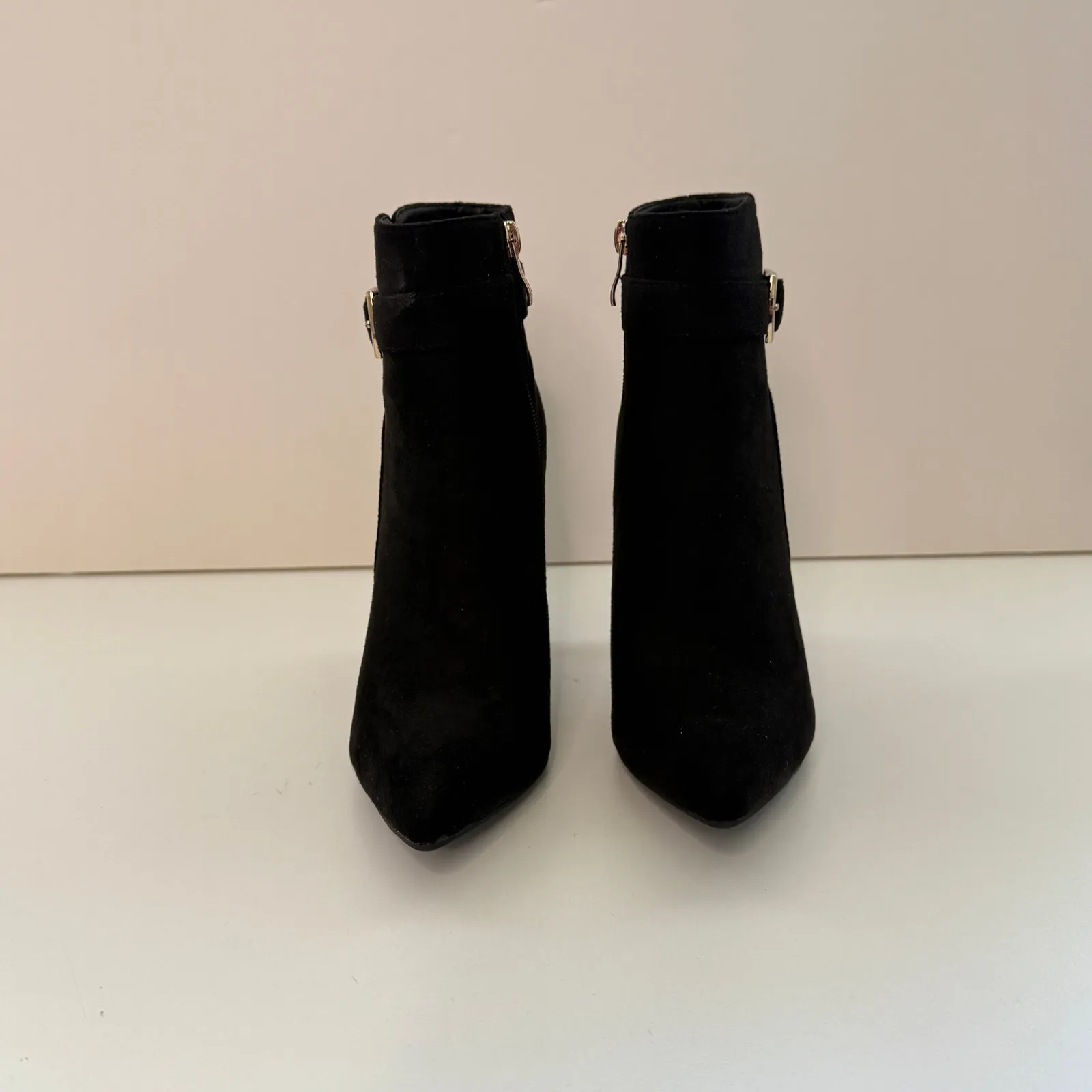 Idifu Dana Pointed Toe Stiletto High Heels Ankle Bootie Sz 6.5 Faux Suede Buckle Black - Image 2