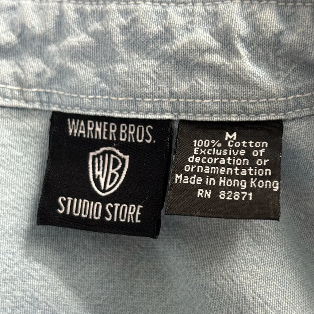 Vintage Looney Tunes Warner Bros Studio Store Men's Denim Shirt Size medium 1996 Blue - Image 3