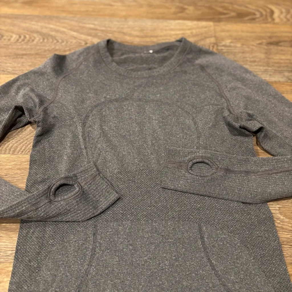Lululemon Swiftly Tech LS Crew Gray Seamless Running Top Women’s No Size Dot - Image 4