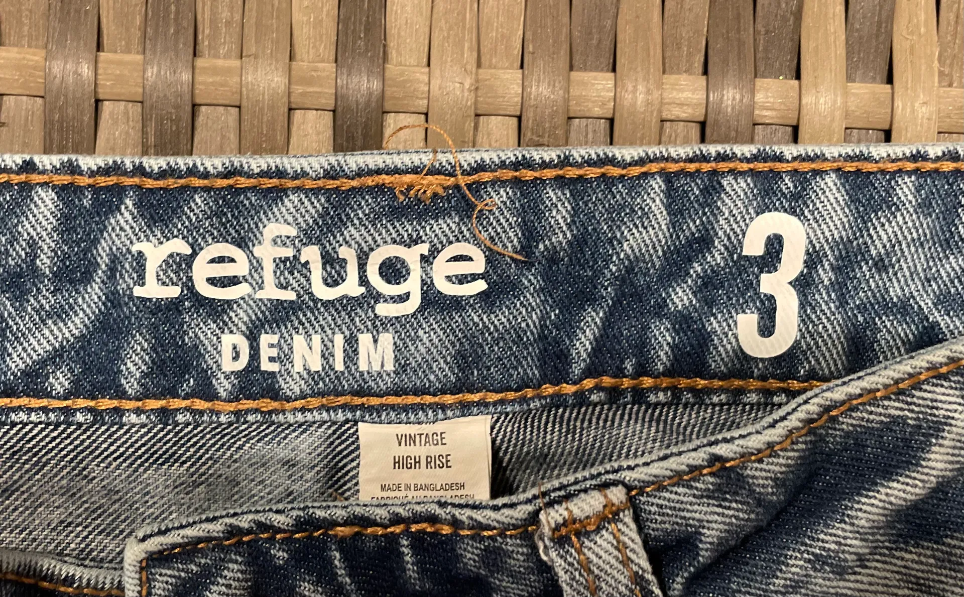 Refuge Mom Jeans - Image 4