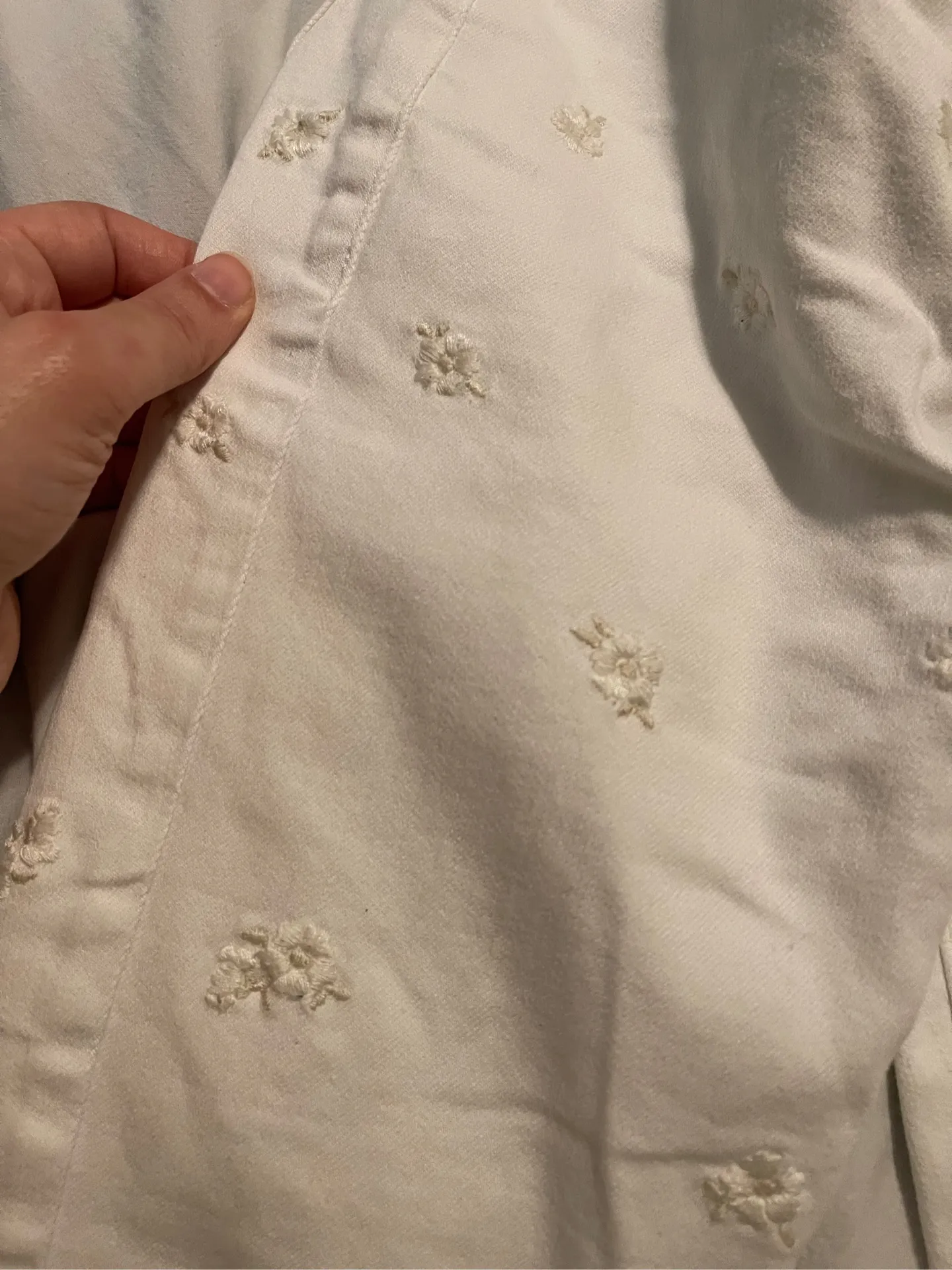 Abercrombie Flower Skinny High-Rise Embroidered Jeans - Image 2