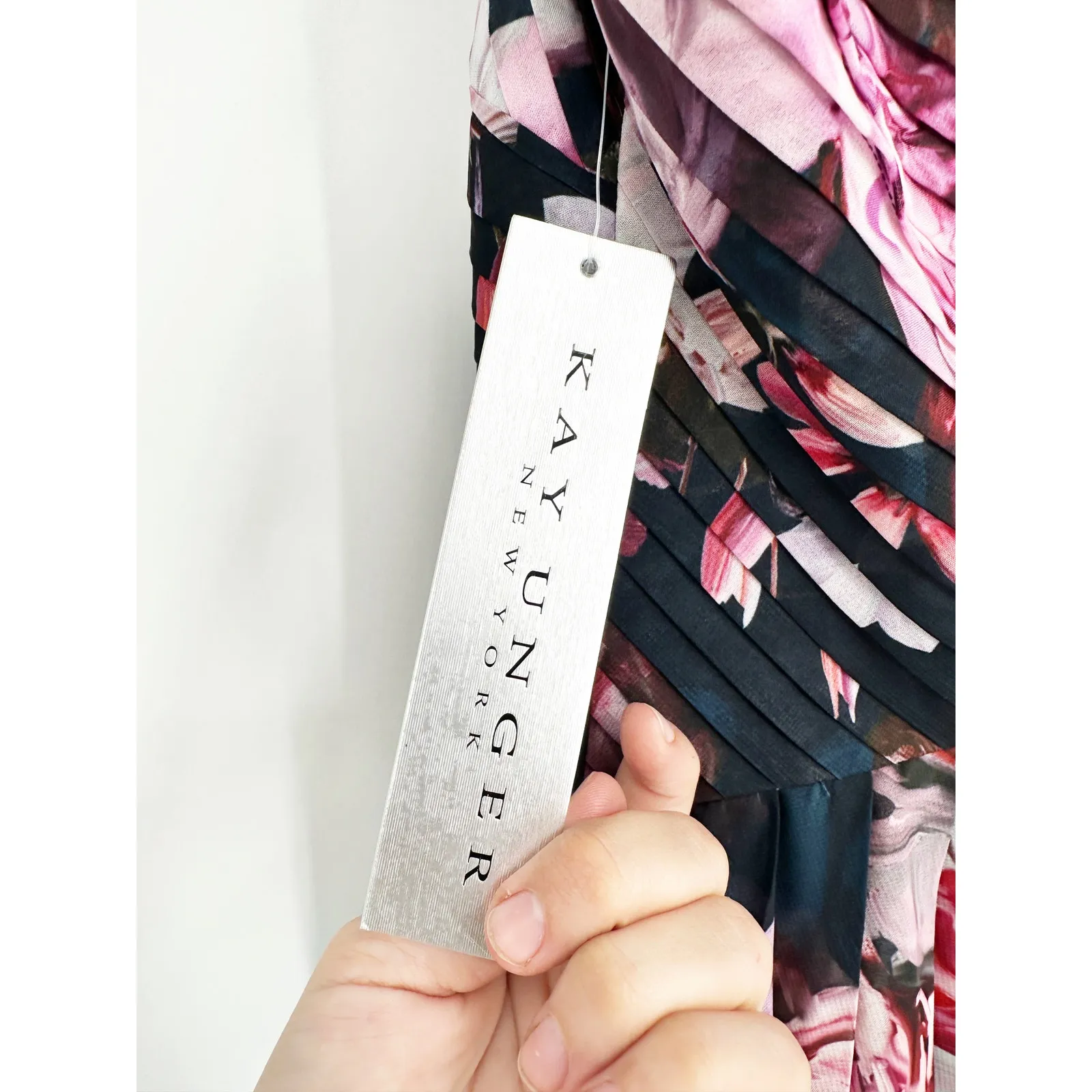 Kay Unger Noelle Pleated Gown Dark Floral Maxi Size 8 NEW - Image 3