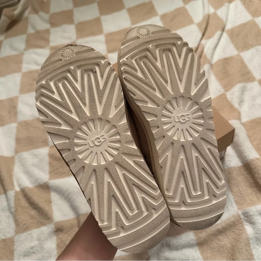 UGG Tasman Sand Sz 7 Women’s - Image 2