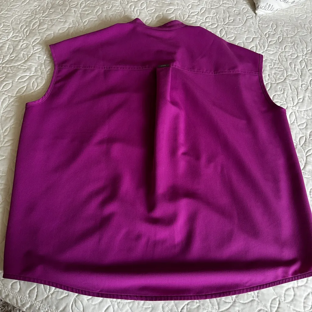 Figs Limited Edition Rafaela Bright Fuchsia size Large - Image 2