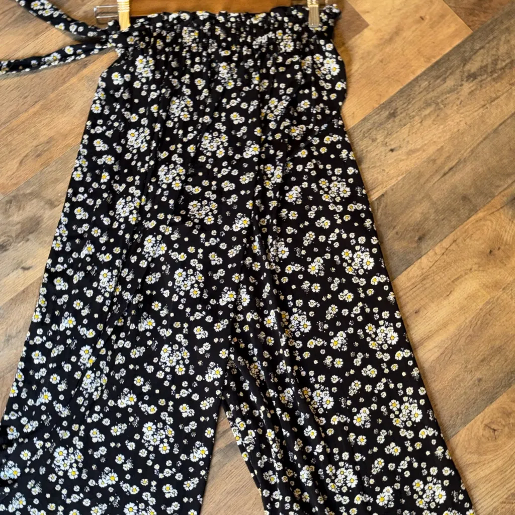 Olivia Rose Daisy Black Palazzo Pants with tie Size Medium Boho Retro - Image 3