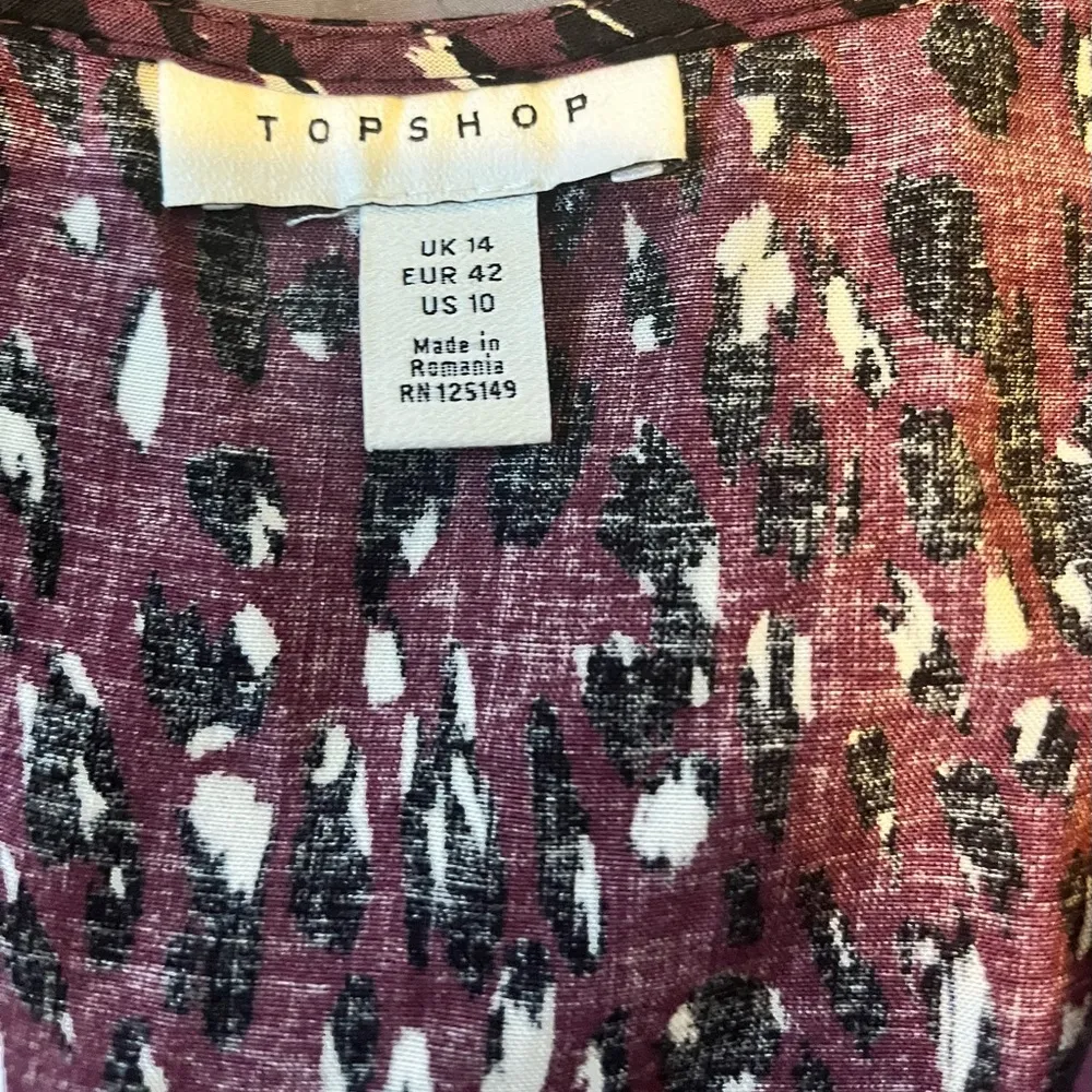 Top shop purple print button down crop blouse size 10 - Image 6