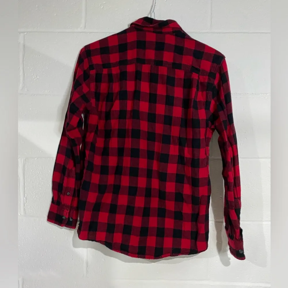 Red and Black Checkered Men's Shirt small - Image 2