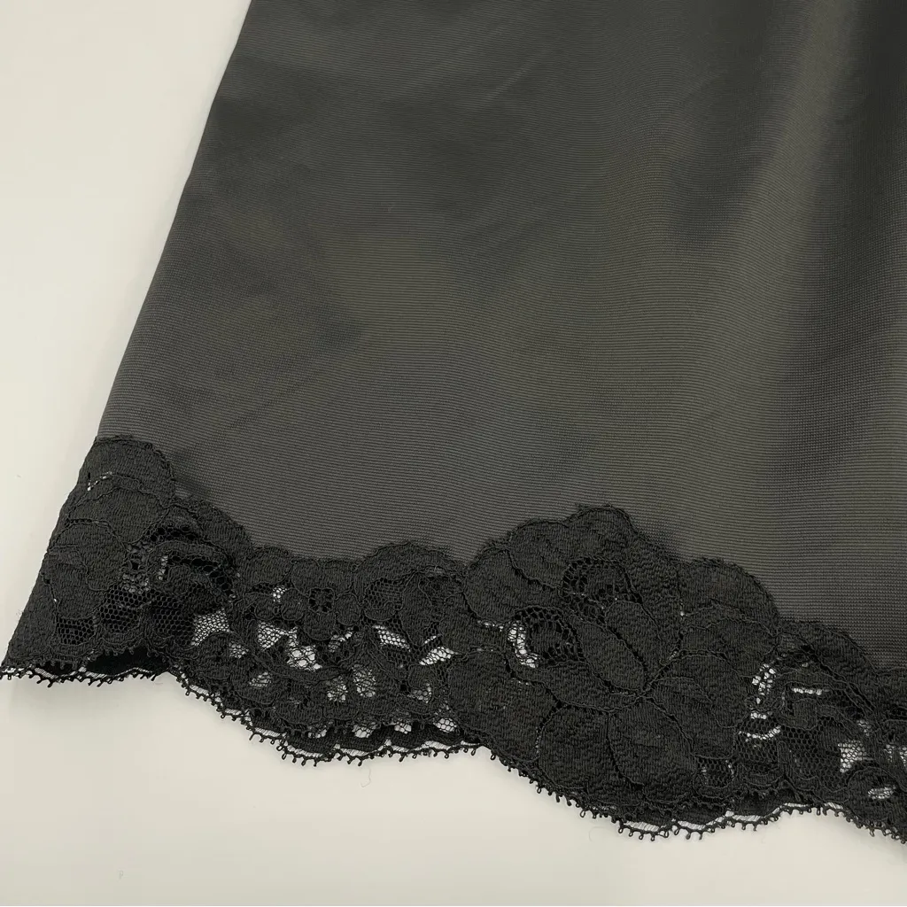 Vintage Vanity Fair Half Slip Black Lace Trim Retro Lingerie Size Medium Nylon - Image 3