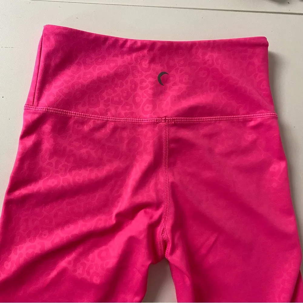 Zyia Active Hot Pink Leopard Light N Tight Hi-Rise Leggings & Sports Bra Set - Image 13