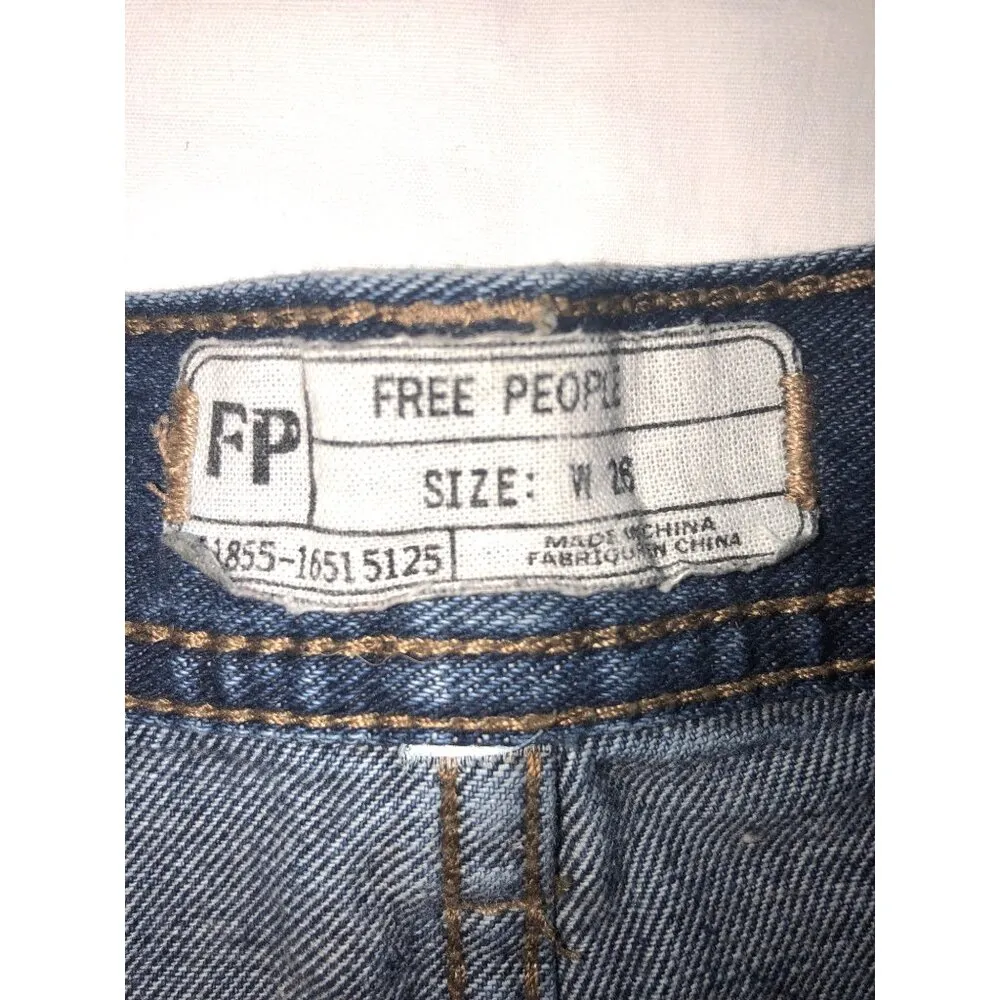 Free People Size 26 Shorts Jean Distressed Blue Button Fly Cut Off Boho Beach - Image 2