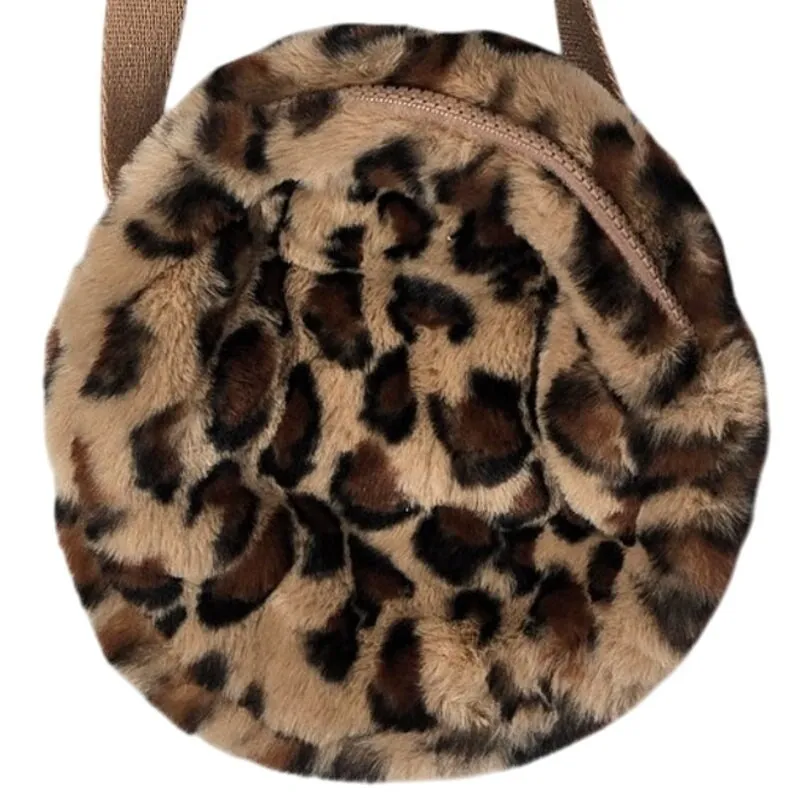 Aerie‎ Faux Fur Leopard Print Round Crossbody Bag NWT - Image 3
