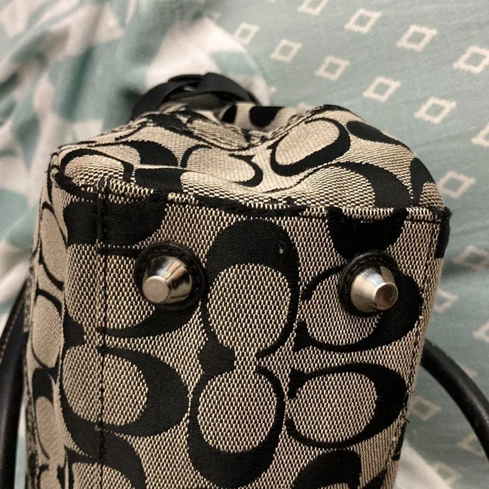 bag with leather trim and braiding. Great 12 1/2” L x 8 1/2” W x 8 1/2” D - Image 11