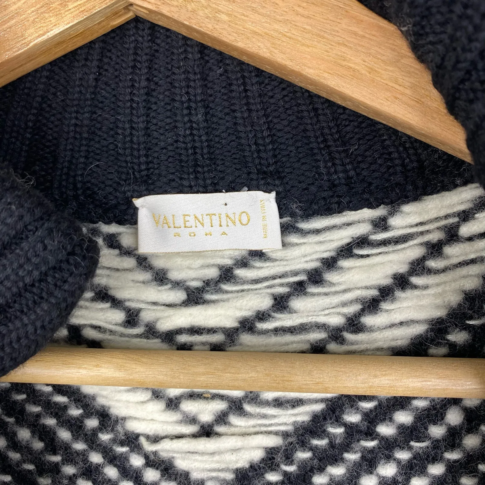 Valentino Roma NEW OLD STOCK Wool Angora Chevron Sweater Cardigan 42 10 FLAWS Black - Image 12