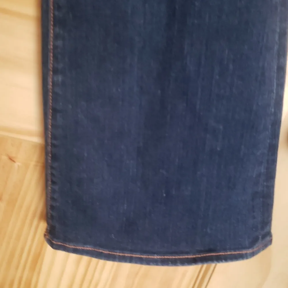 Jbrand jean flare jean w low rise - Image 7