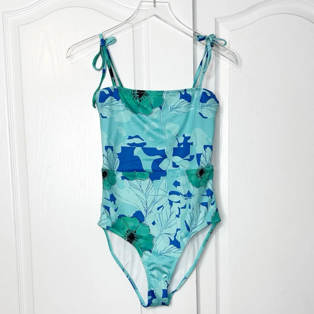 NWOT FREE PEOPLE Roopa x Beth Richards Floral One-Piece SWIMSUIT Size Medium - Image 4