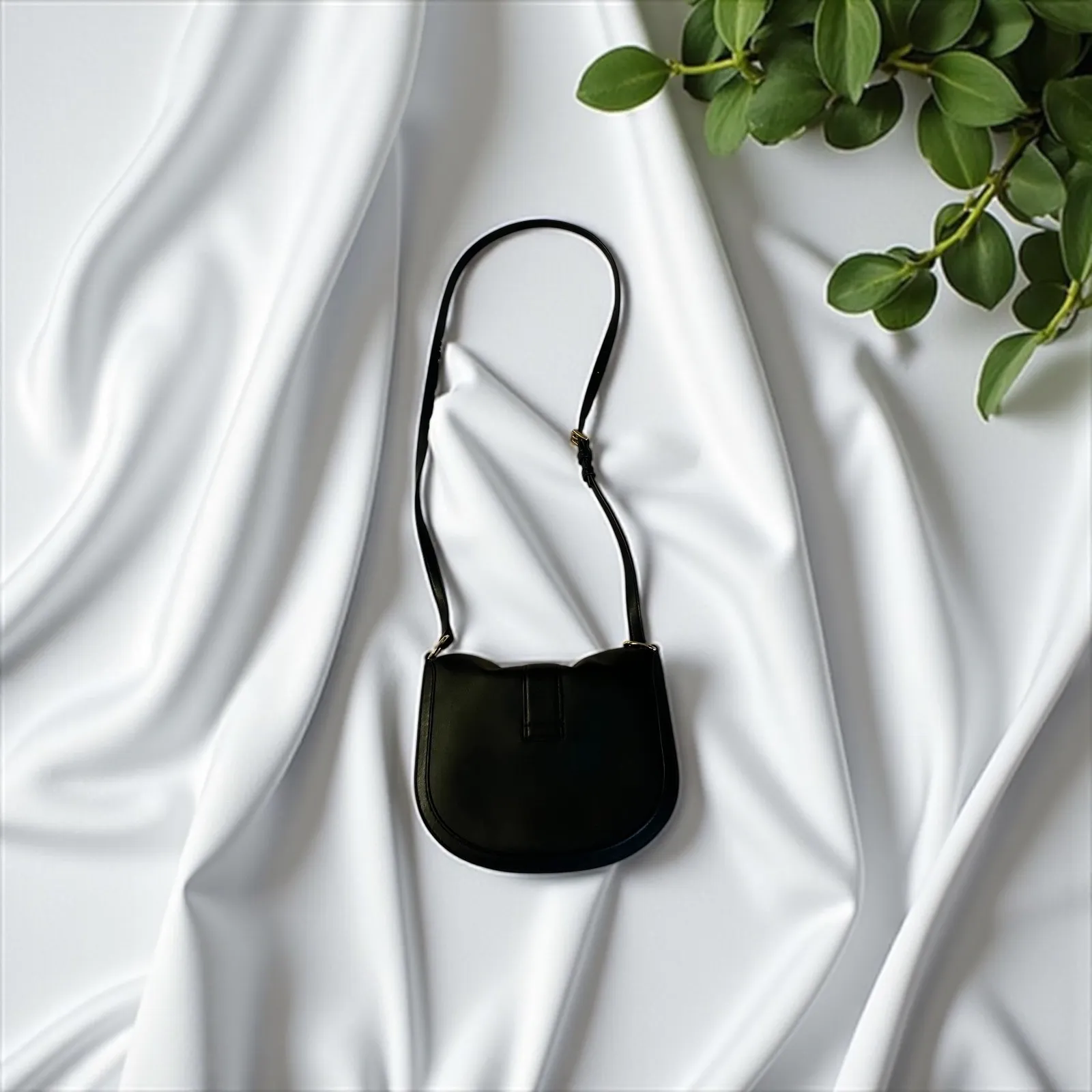 Michael Kors Gabby Small Hobo Crossbody Bag Black MK Logo Gold Hardware Purse - Image 3