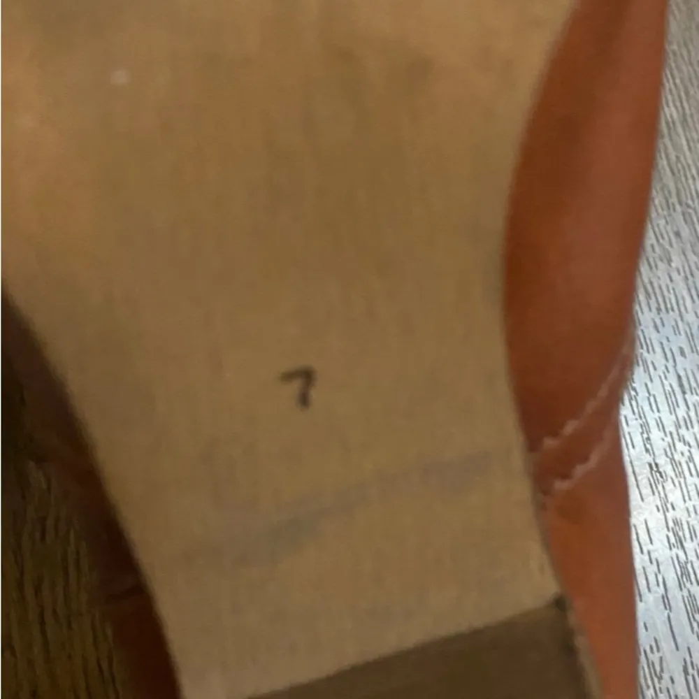 Madewell 1937 boots. Size 7 - Image 5