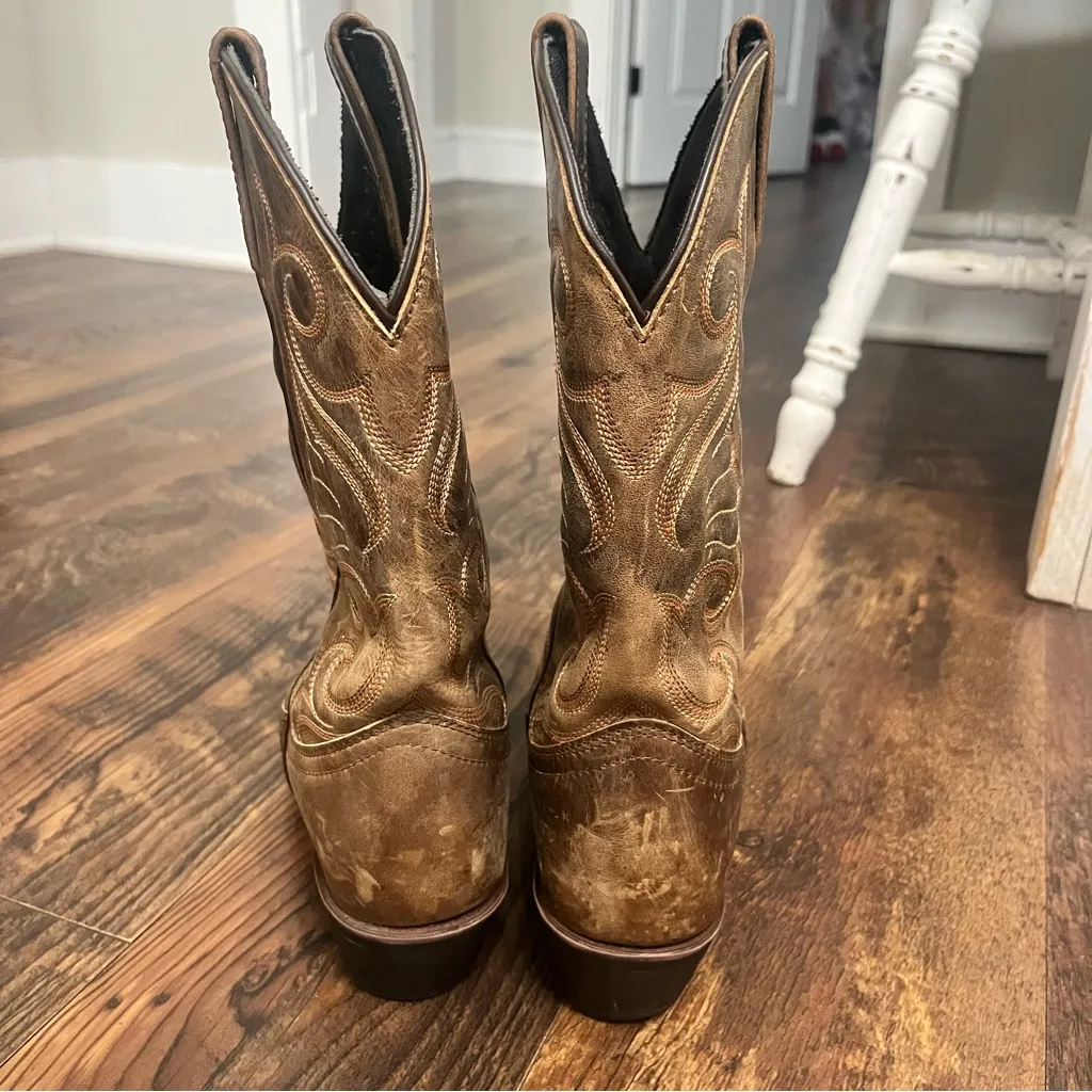 Laredo Womens Distress 11 Brown Cowboy, Western Boots Size 8M - Image 6