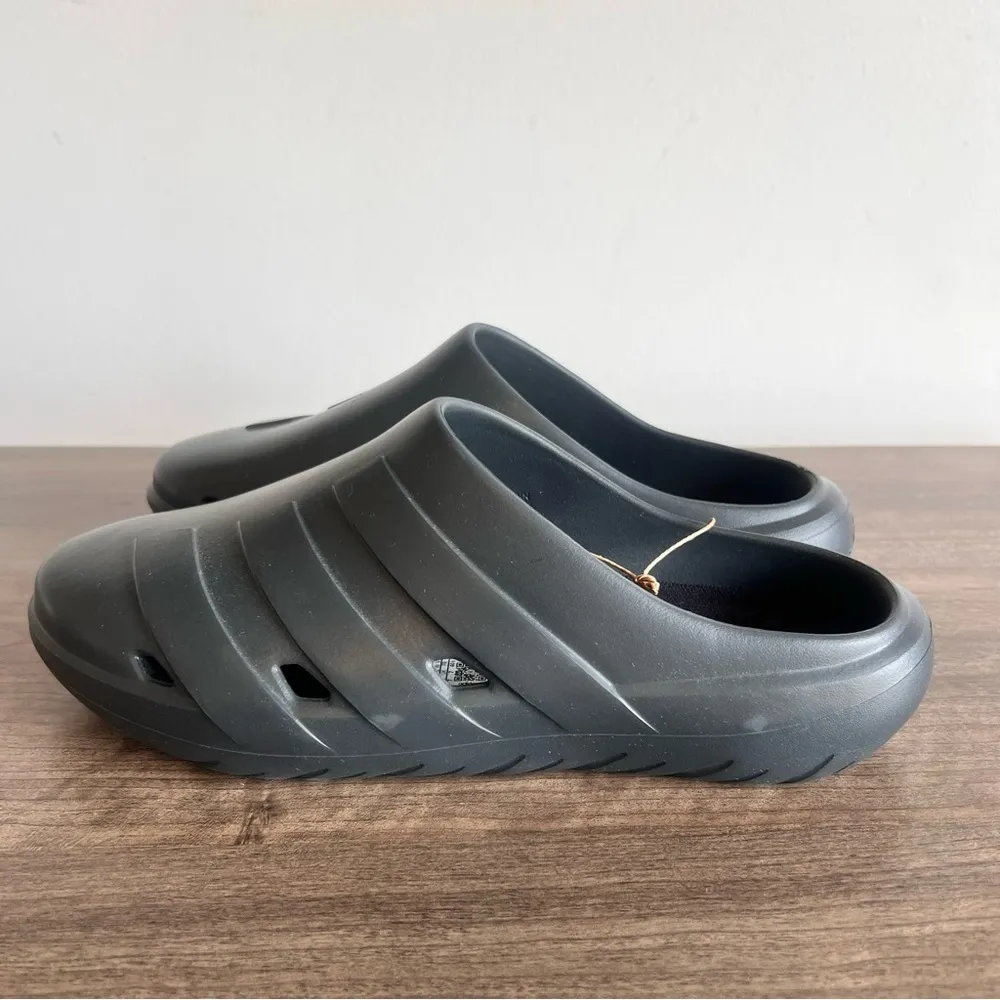 Adidas Adicane Black Unisex Clog Size 7 or 8 #B1830 - Image 3