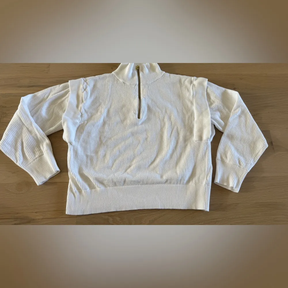 Varley Atwood half zip cream size medium - Image 2