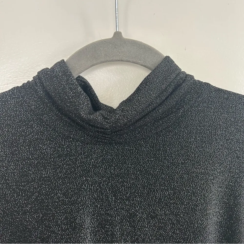 Who What Wear Black Silver Metallic Long Sleeve Top M - Image 5