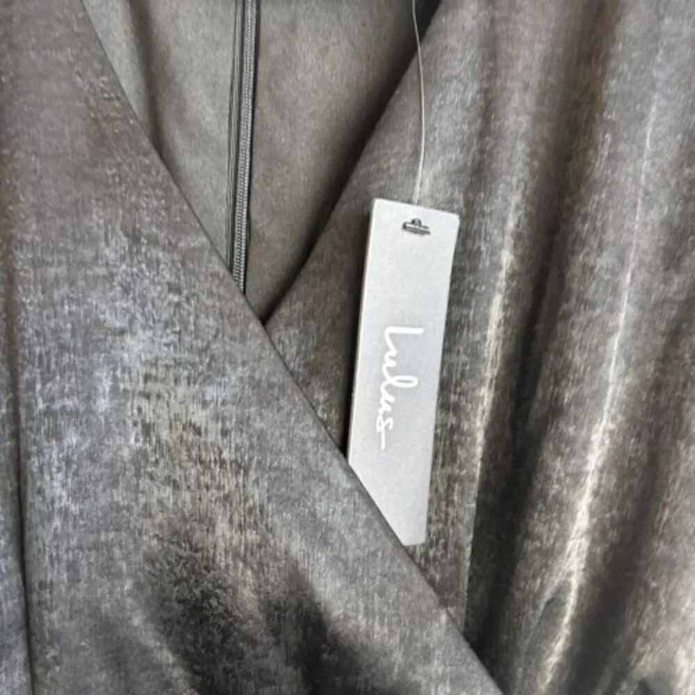 NWT LULUS SIZE XS Black Wrapped Up In Love Satin Faux - Image 8