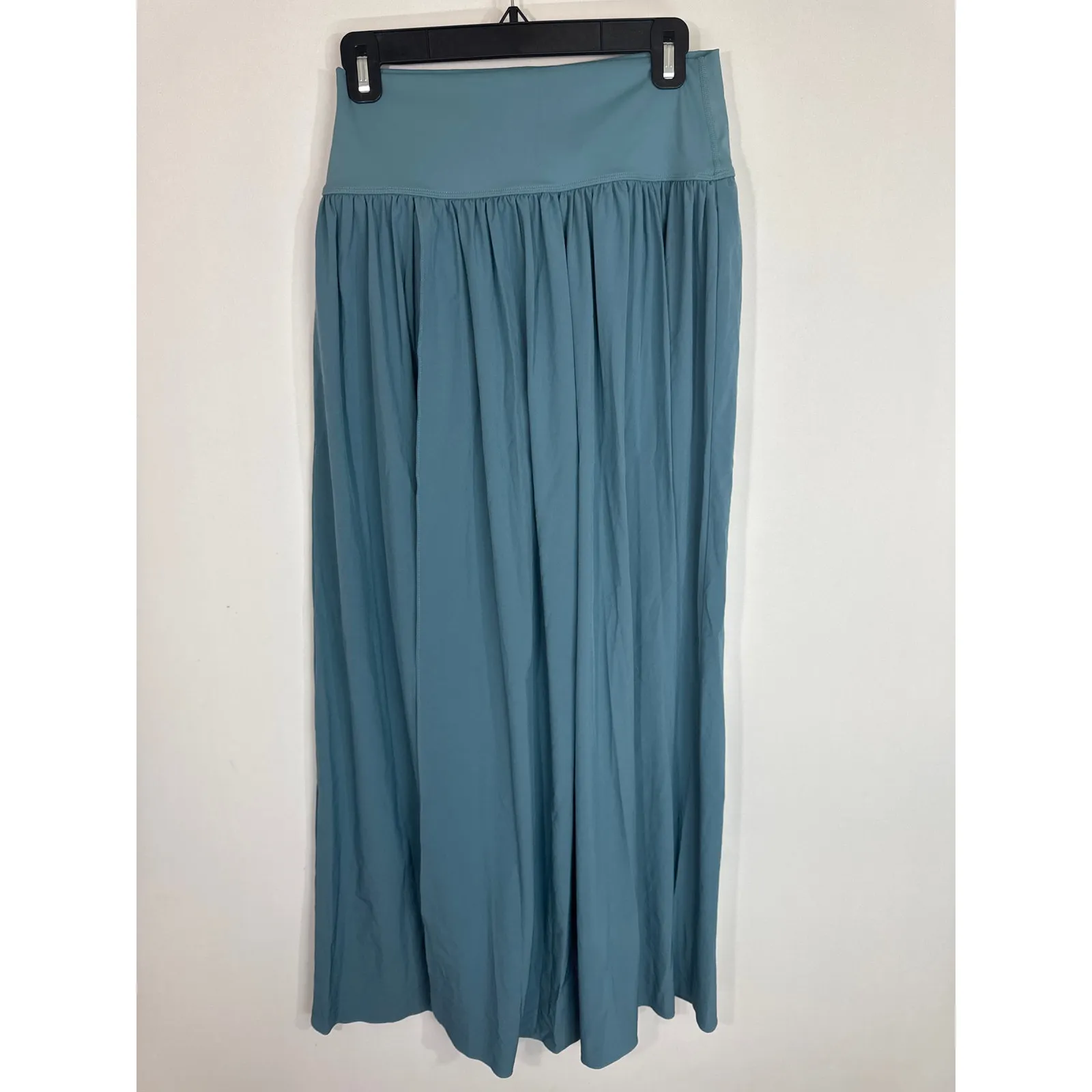 HALARA Breezeful So‎ Cinched Tummy Control Split 2-in-1 Flowy Maxi Resort Skirt - Image 2