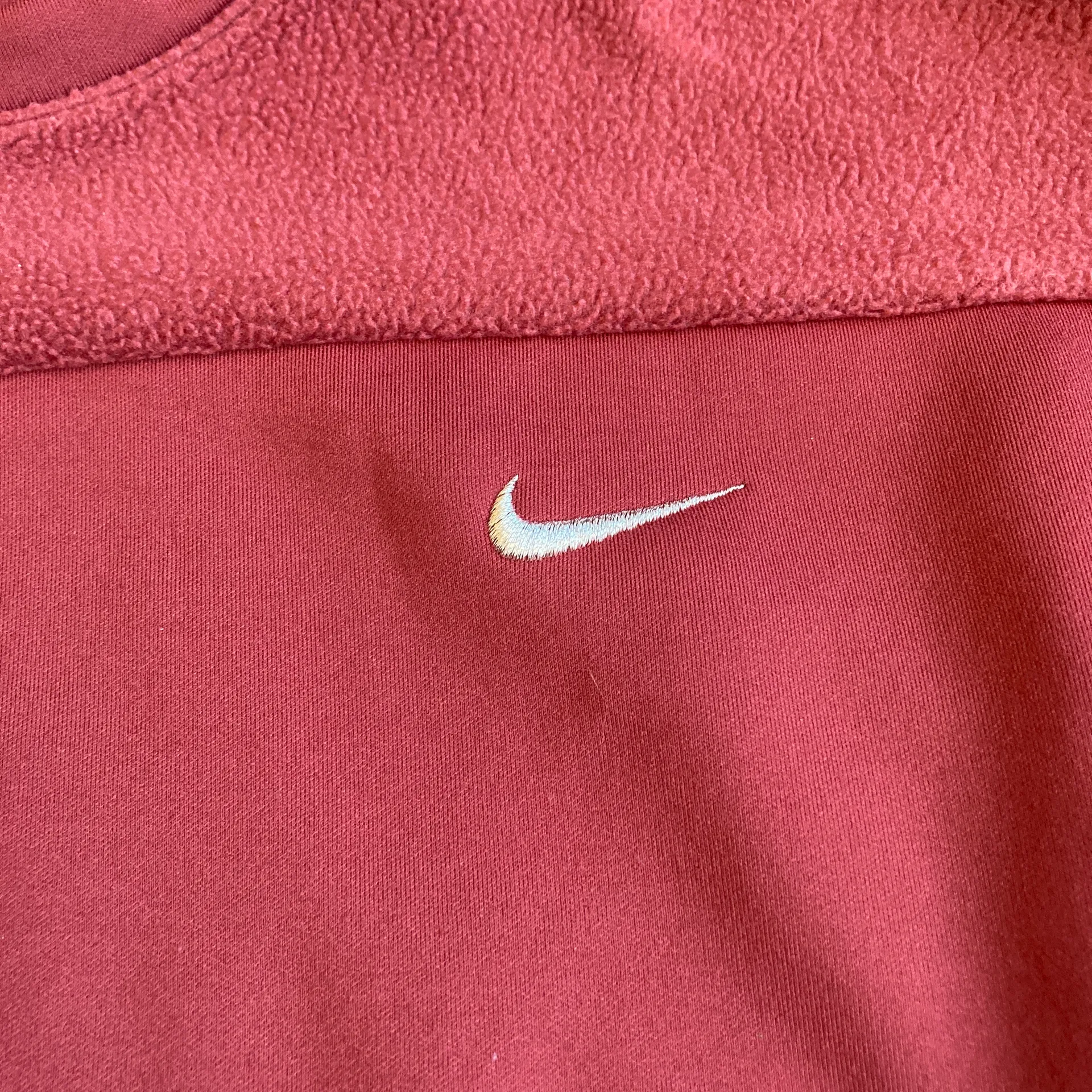Nike Therma Icon Clash Fleece Crew Neck Pullover Red Sz XS - Image 4