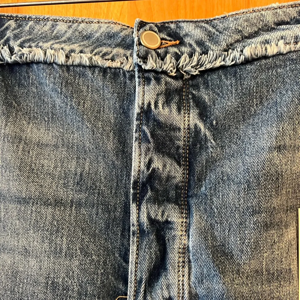 Good American Bombshell Short Denim Blue Jean Shorts Shadow Pockets Plus Size 24 - Image 4