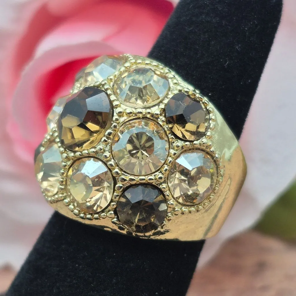 Gold Tone & Crystal Statement Cocktail Ring Fashion Bling Size 7 Mint - Image 6