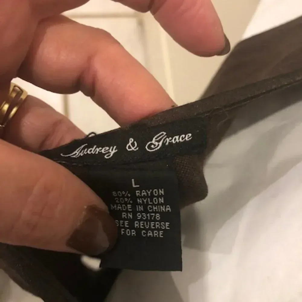 Audrey & Grace soft brown sleeveless‎ shell L Brown Size L - Image 5