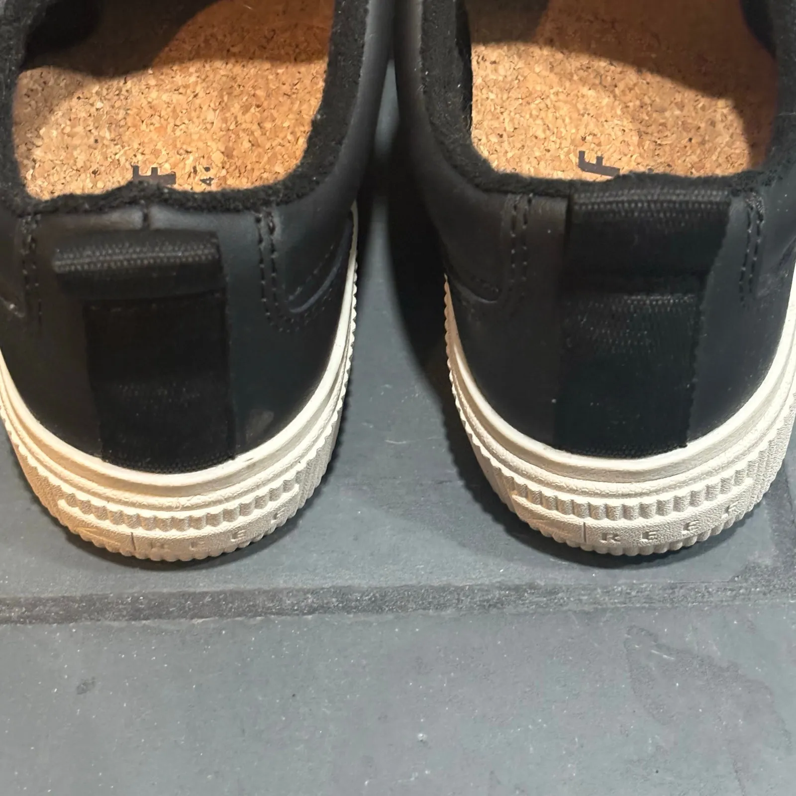 Reef Black Leather Lay Day Dawn Sneaker - size 7 - Image 6