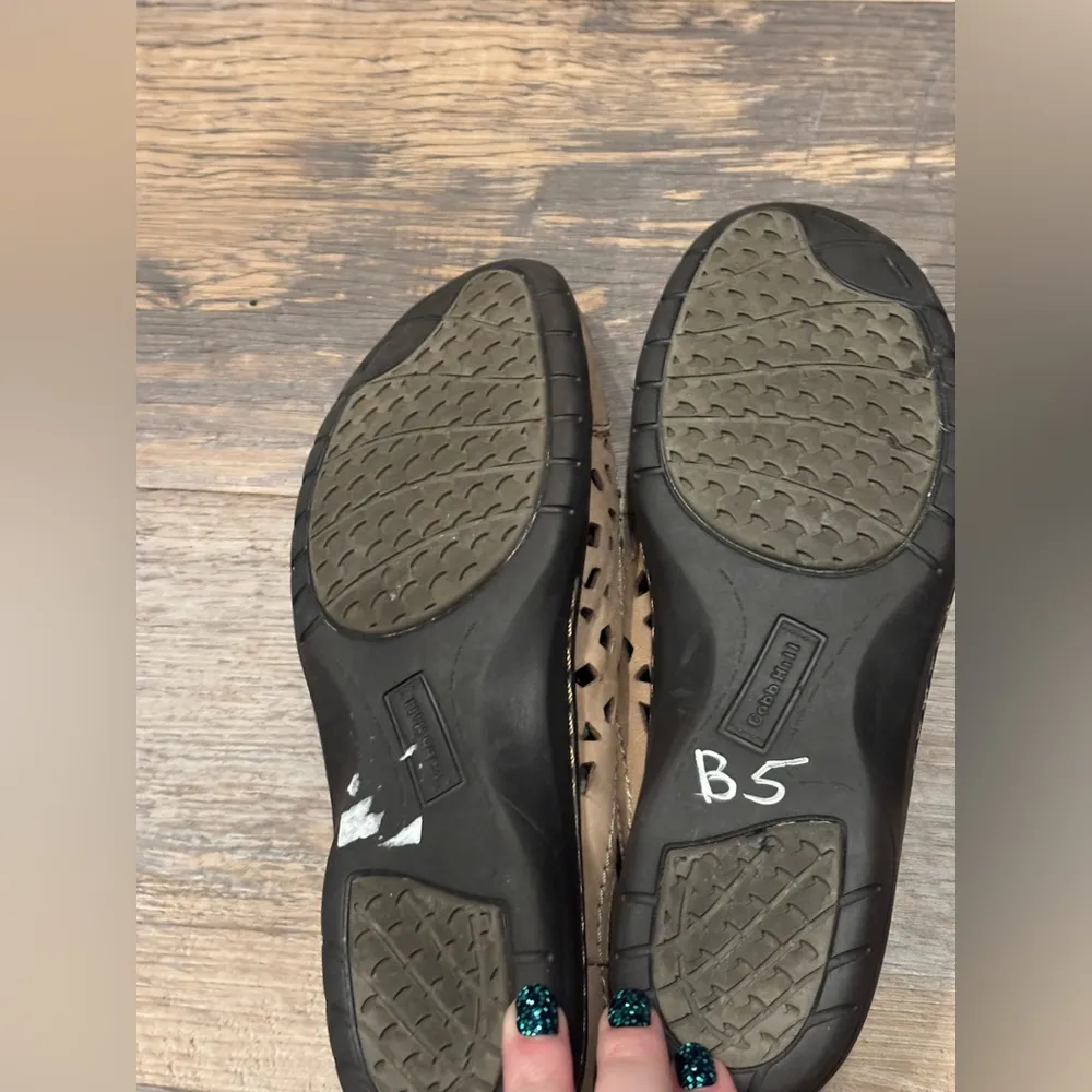 New Balance Cobb Hill CAG13LN Pippa Criss Cross Mary Janes Women’s Size 8.5 - Image 3