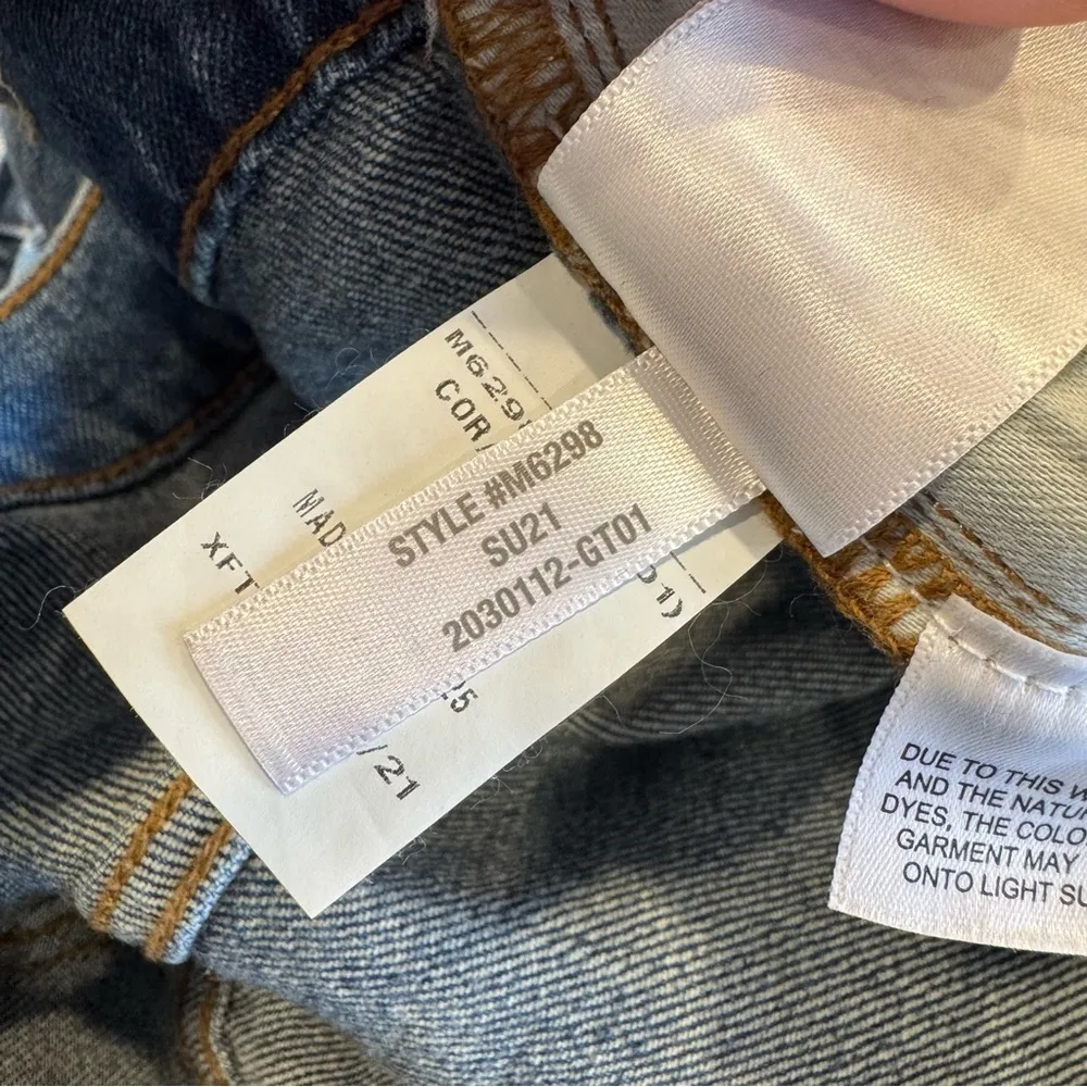 Madewell Comfort Stretch High Rise Perfect Vintage Jean in Maplewood Wash - Image 12