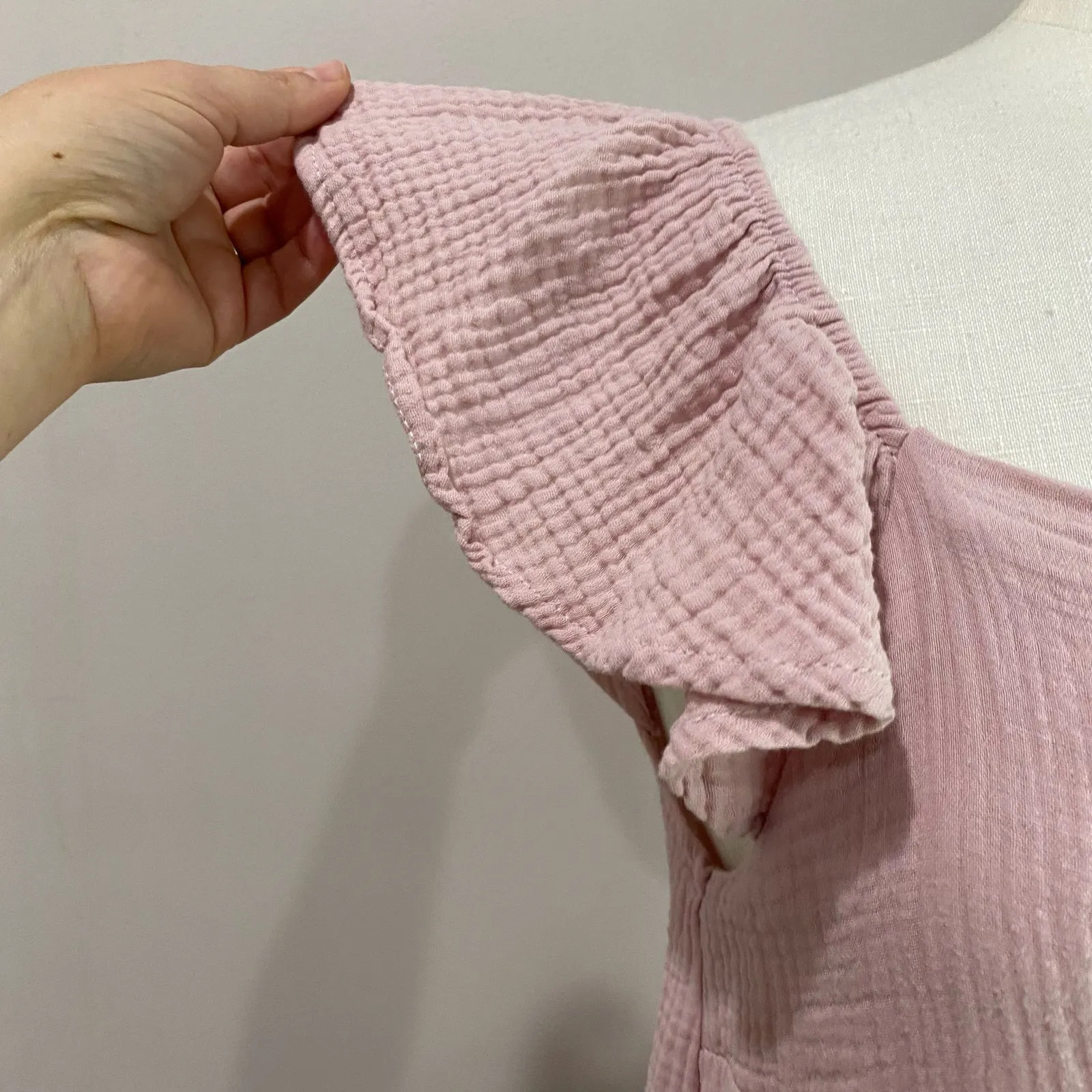 Ces Femme Pink Gauze Mini Dress M Short Sleeve Solid Flowy Boho Casual Size M - Image 5