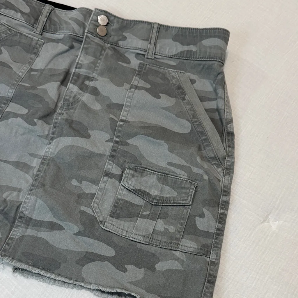 Democracy Cargo Camo Mini Skirt - Image 3