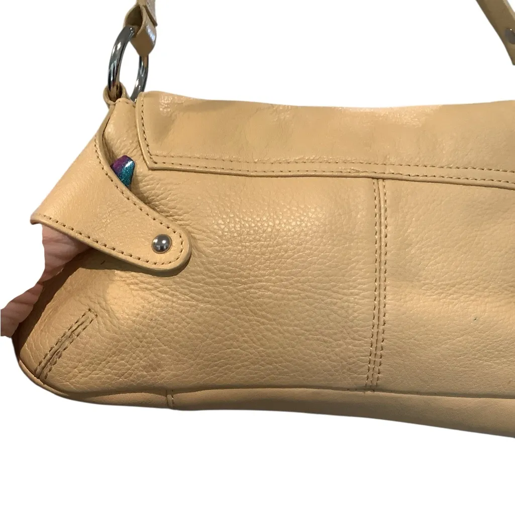 Kate Landry Tan Leather Shoulder Bag with Silver Chain Accents - Image 5