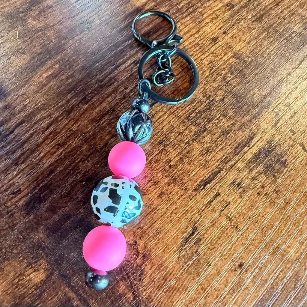 Chic Pink and Silver Beaded Key Holder - Image 3