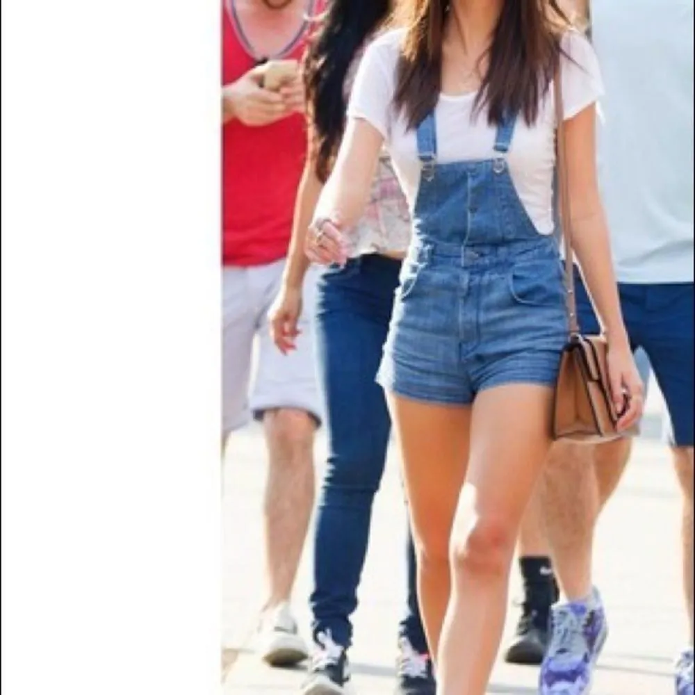 EXPRESS ✨  Blue Denim Overall Shorts✨ - Image 4