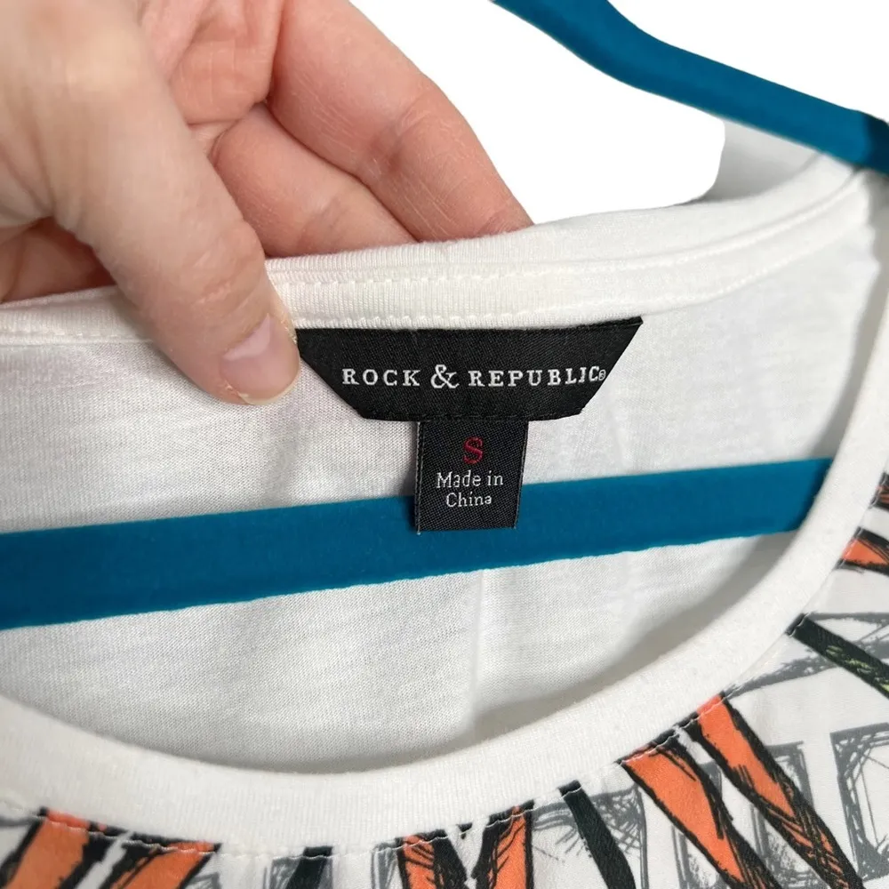 Mixed Media Cap Sleeve Tribal Print Tee Shirt - Image 6