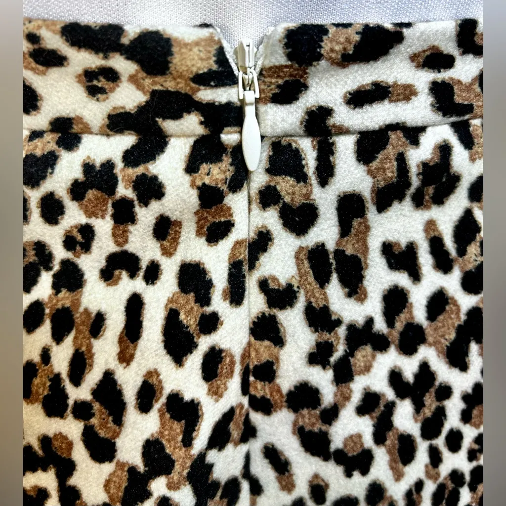 NWT TUCKERNUCK Murphy Leopard A - Image 8