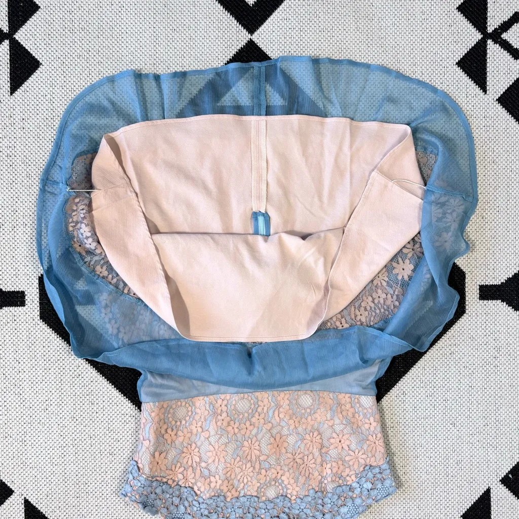 Foxiedox x Anthropologie Tristan Lace
Mini Dress XS - Image 9