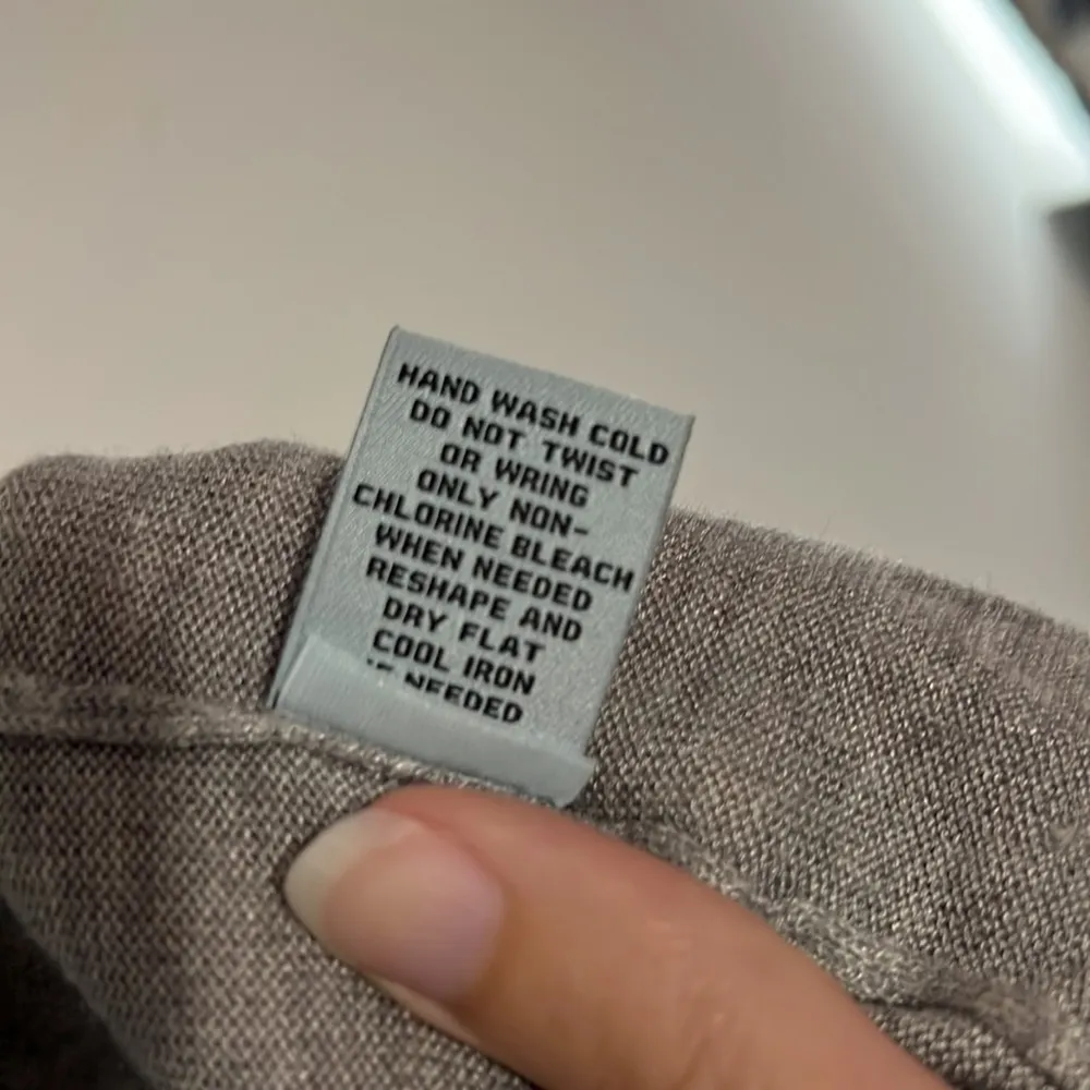 JOAN Vass Open Front Cardigan Light Grey EUC - Image 7