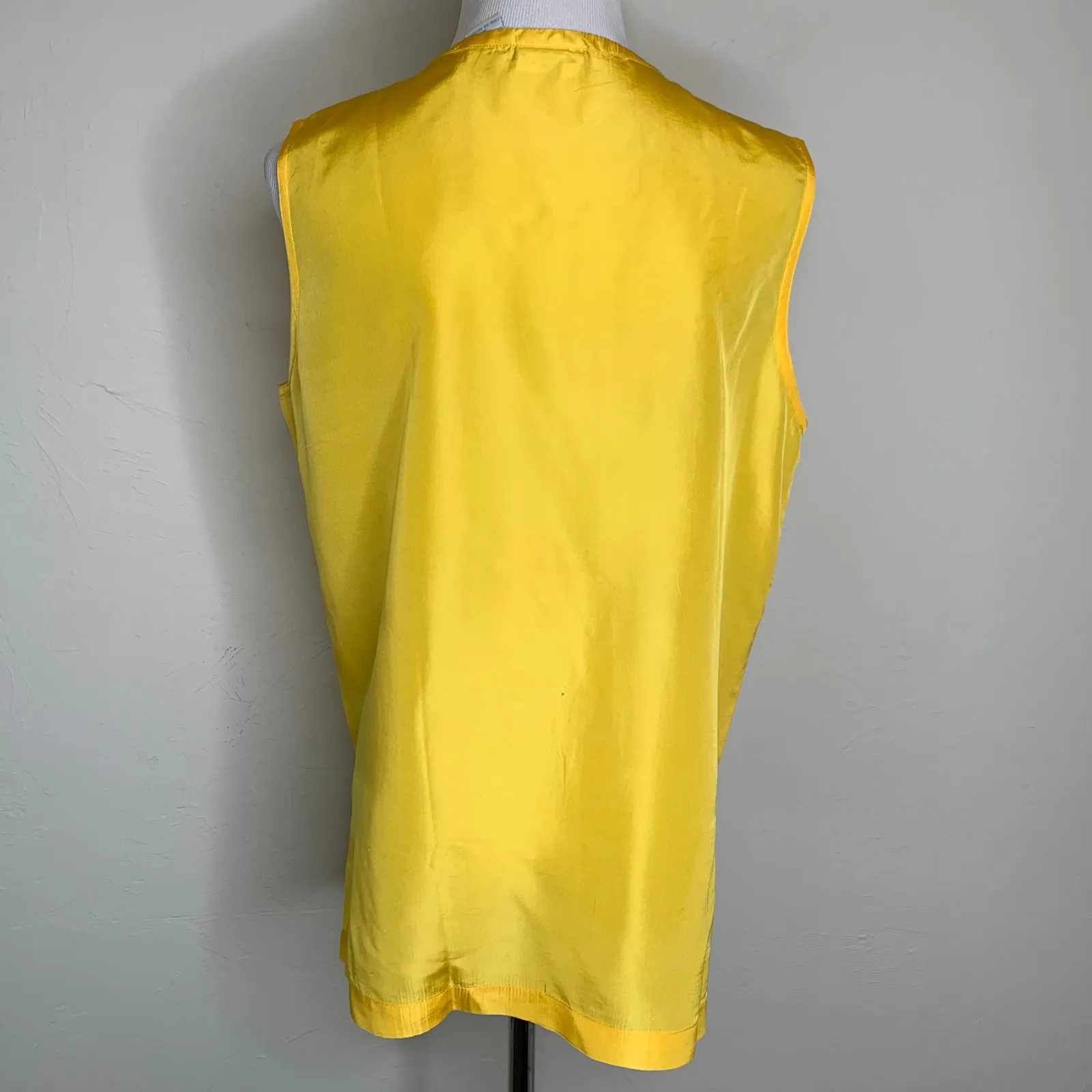 Golden Yellow Sleeveless Silk Blouse Medium Gold - Image 2