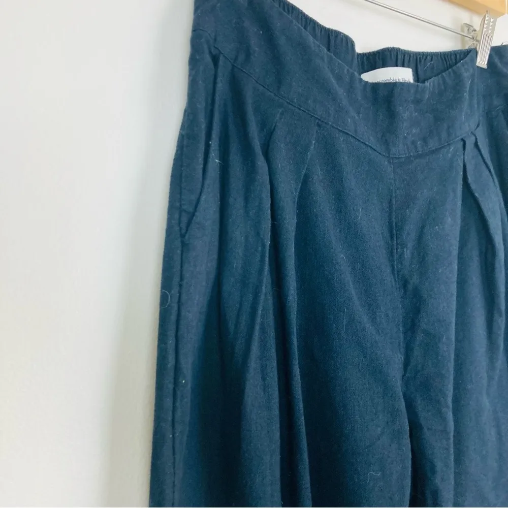 Abercrombie & Fitch linen blend black ultra wide leg pants. Size medium. - Image 3